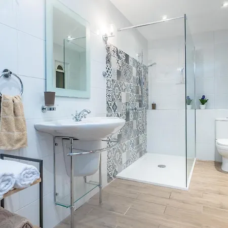 Main Street Deluxe Apartman *