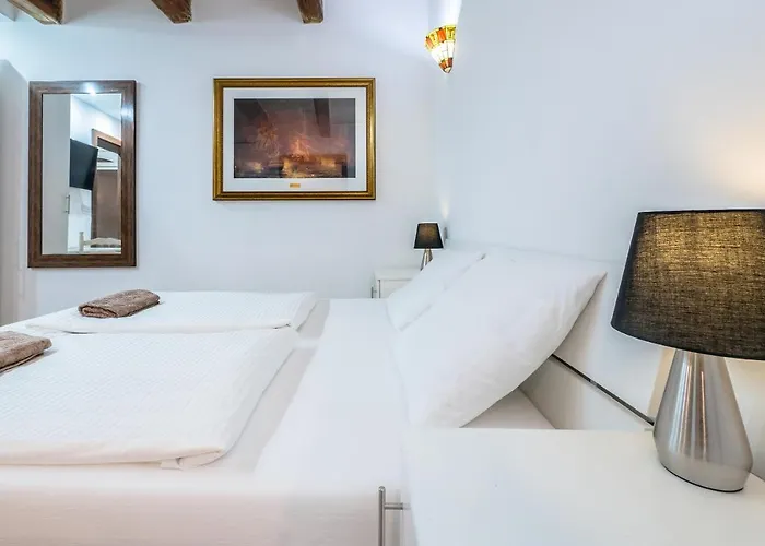 Main Street Deluxe Appartamento