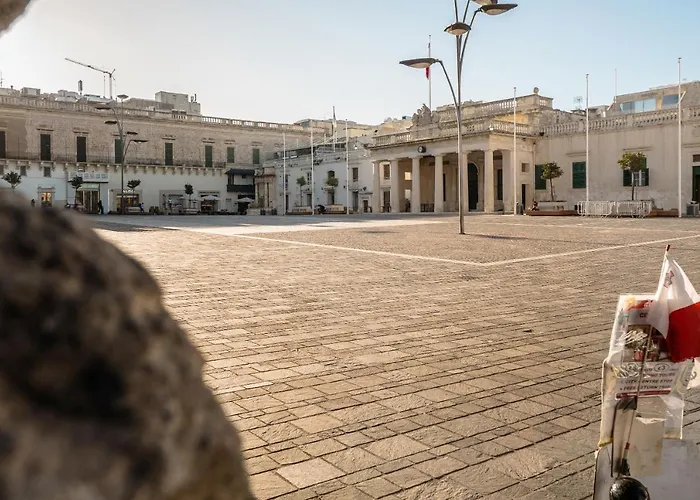 Main Street Deluxe La Valletta