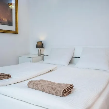 Main Street Deluxe Lejlighed Valletta