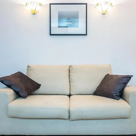 Main Street Deluxe Lejlighed